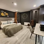 Taksim Landhouse Hotel